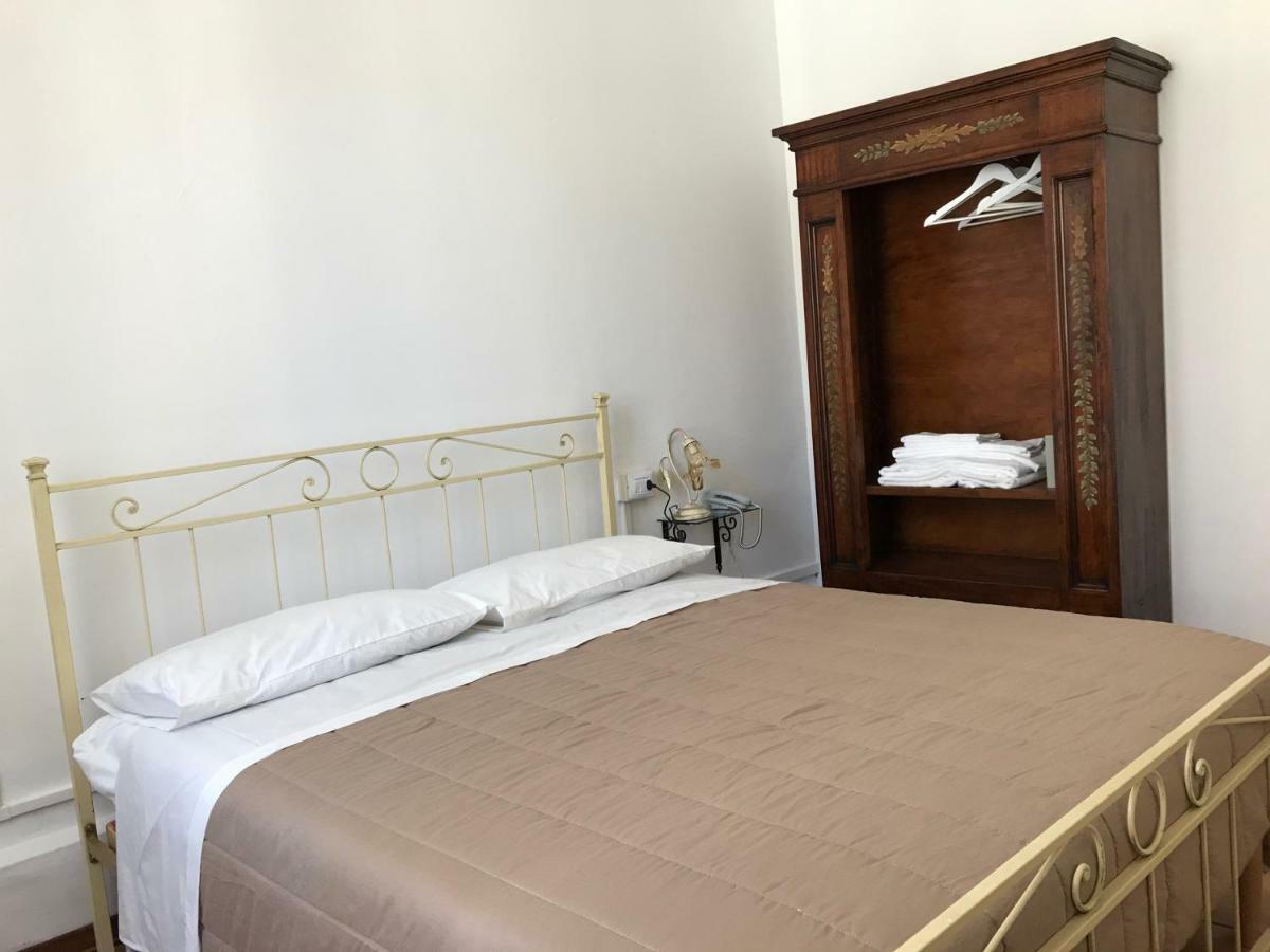 Albergo Antica Lanterna Кастелнуово ди Гарфаняна Екстериор снимка