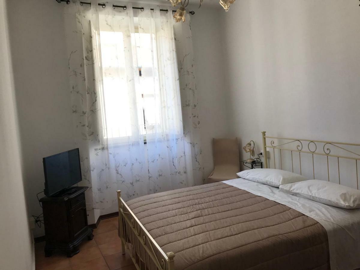 Albergo Antica Lanterna Кастелнуово ди Гарфаняна Екстериор снимка