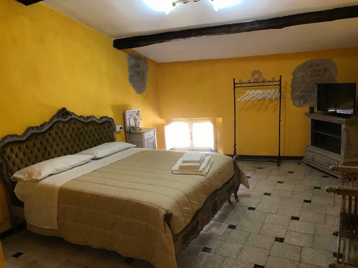 Albergo Antica Lanterna Кастелнуово ди Гарфаняна Екстериор снимка
