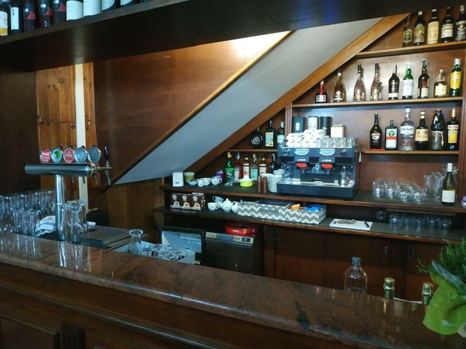 Albergo Antica Lanterna Кастелнуово ди Гарфаняна Екстериор снимка
